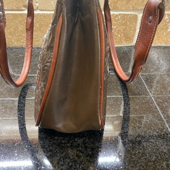 American West Leather Zip Top Tote - Picture 3 of 7